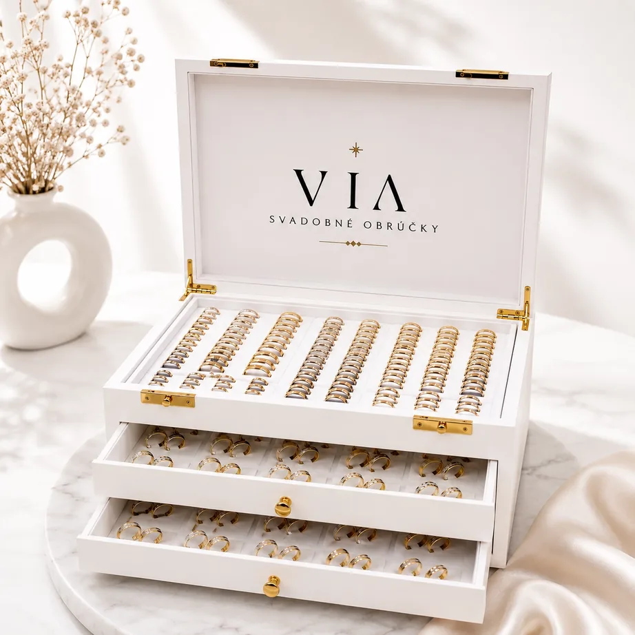 Open VIA case with wedding ring samples